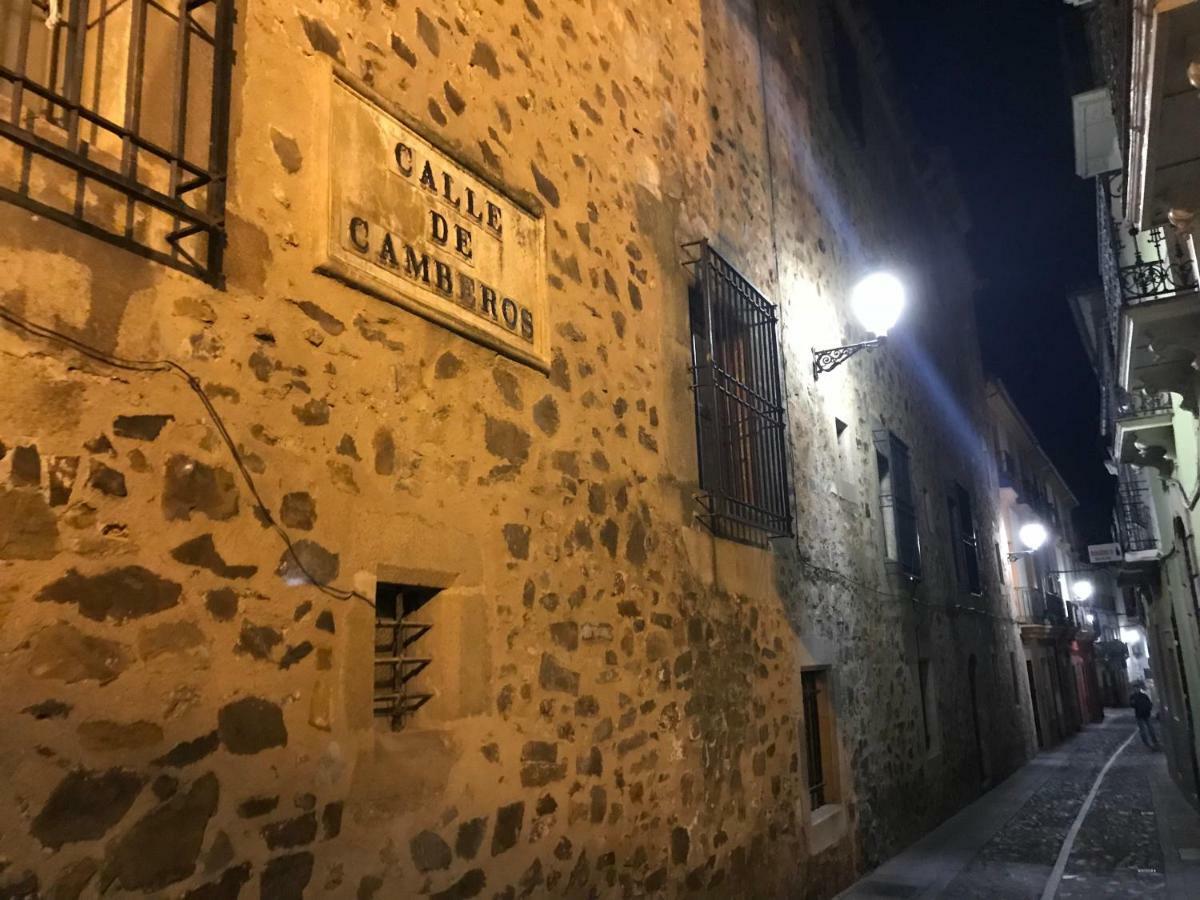 Adama Apartamento Turistico Caceres Exterior photo